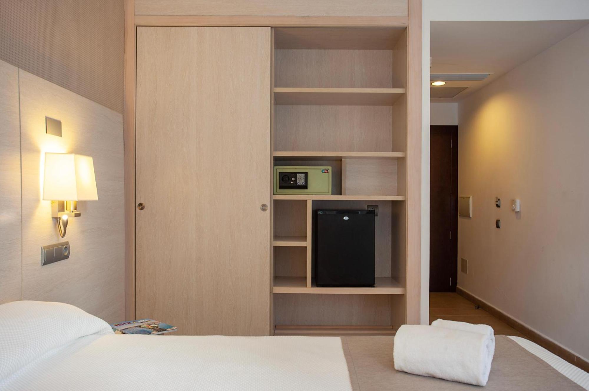 Hotel Puchet Ibiza San Antonio  Ngoại thất bức ảnh