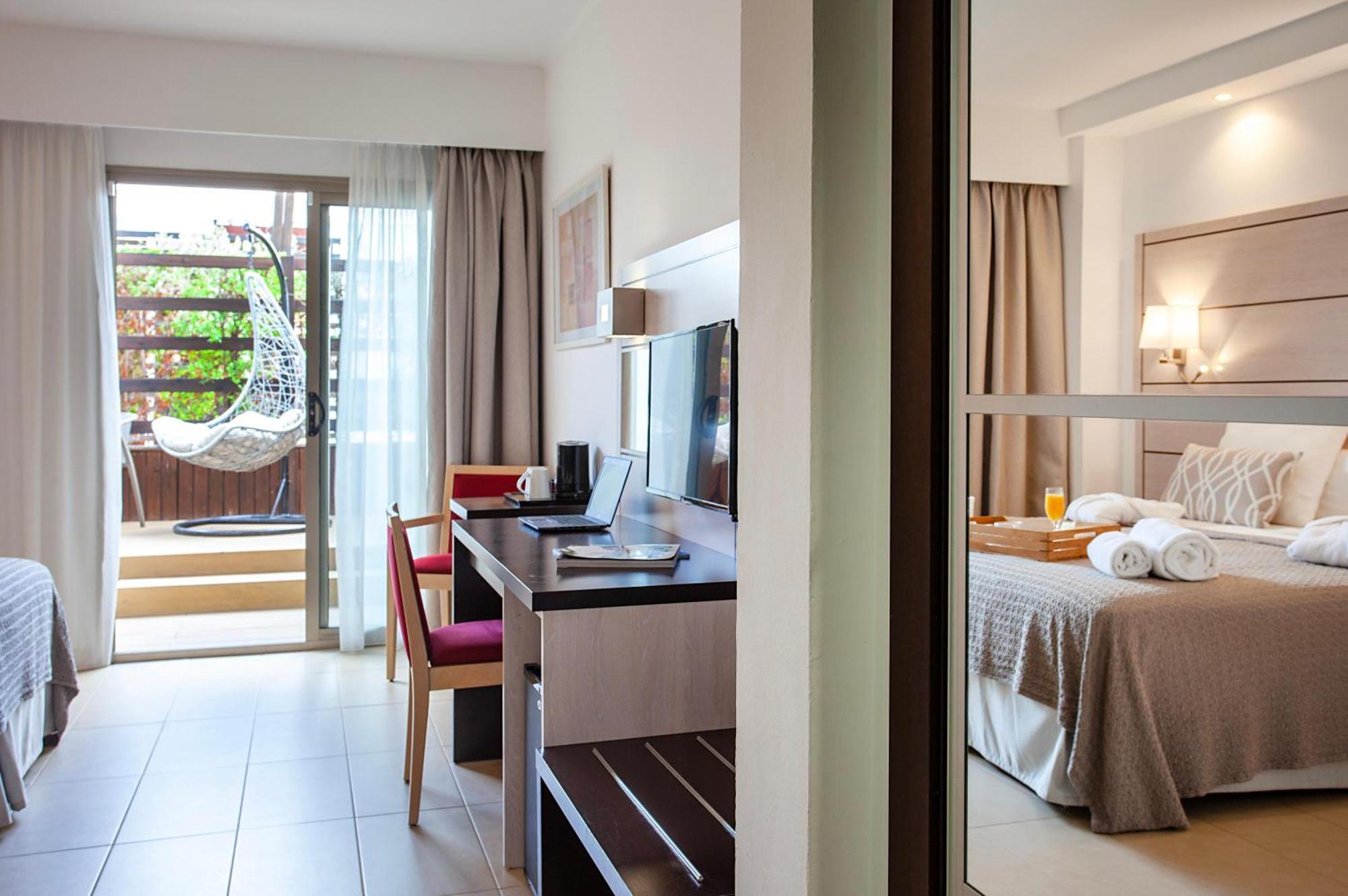 Hotel Puchet Ibiza San Antonio  Ngoại thất bức ảnh