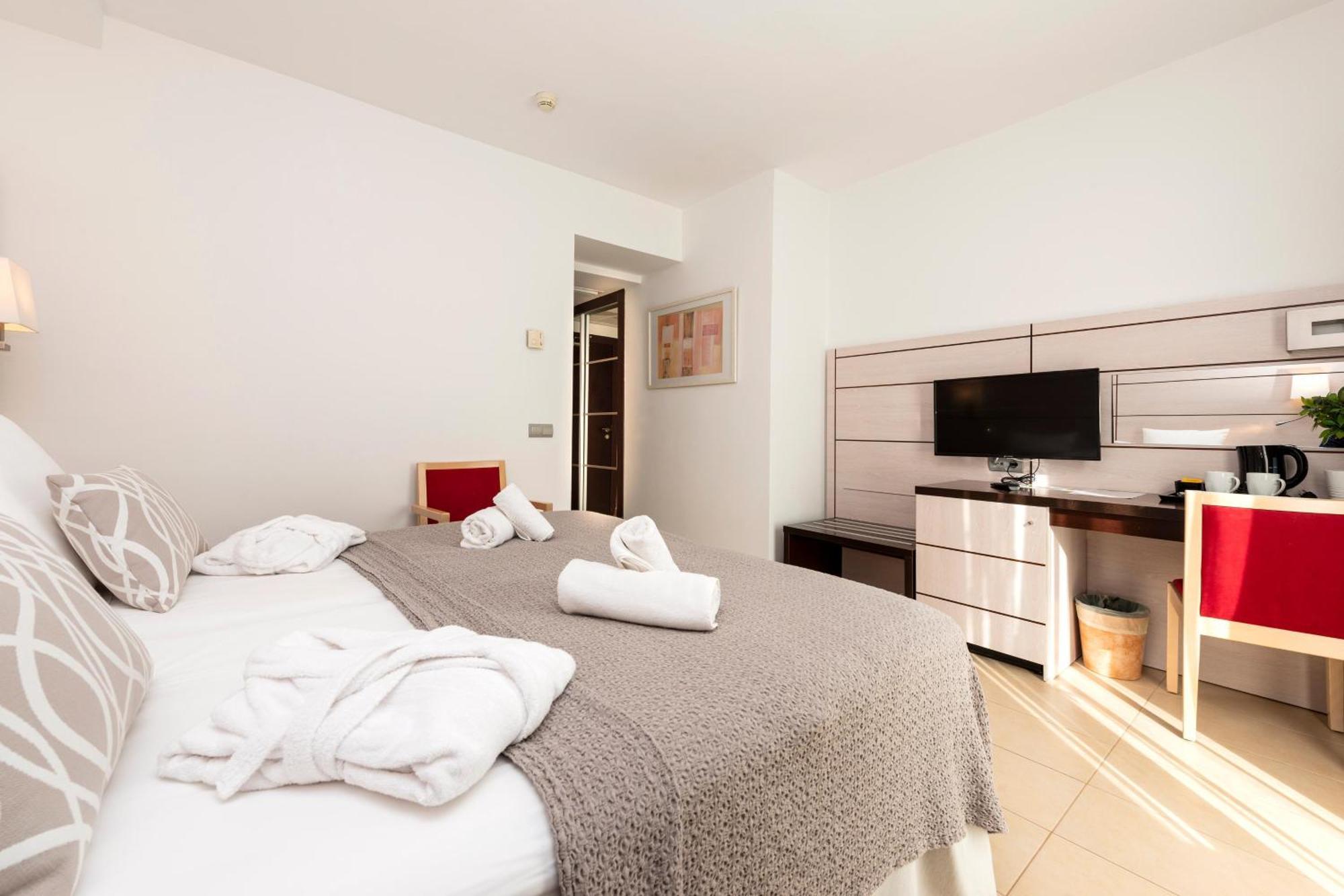 Hotel Puchet Ibiza San Antonio  Ngoại thất bức ảnh